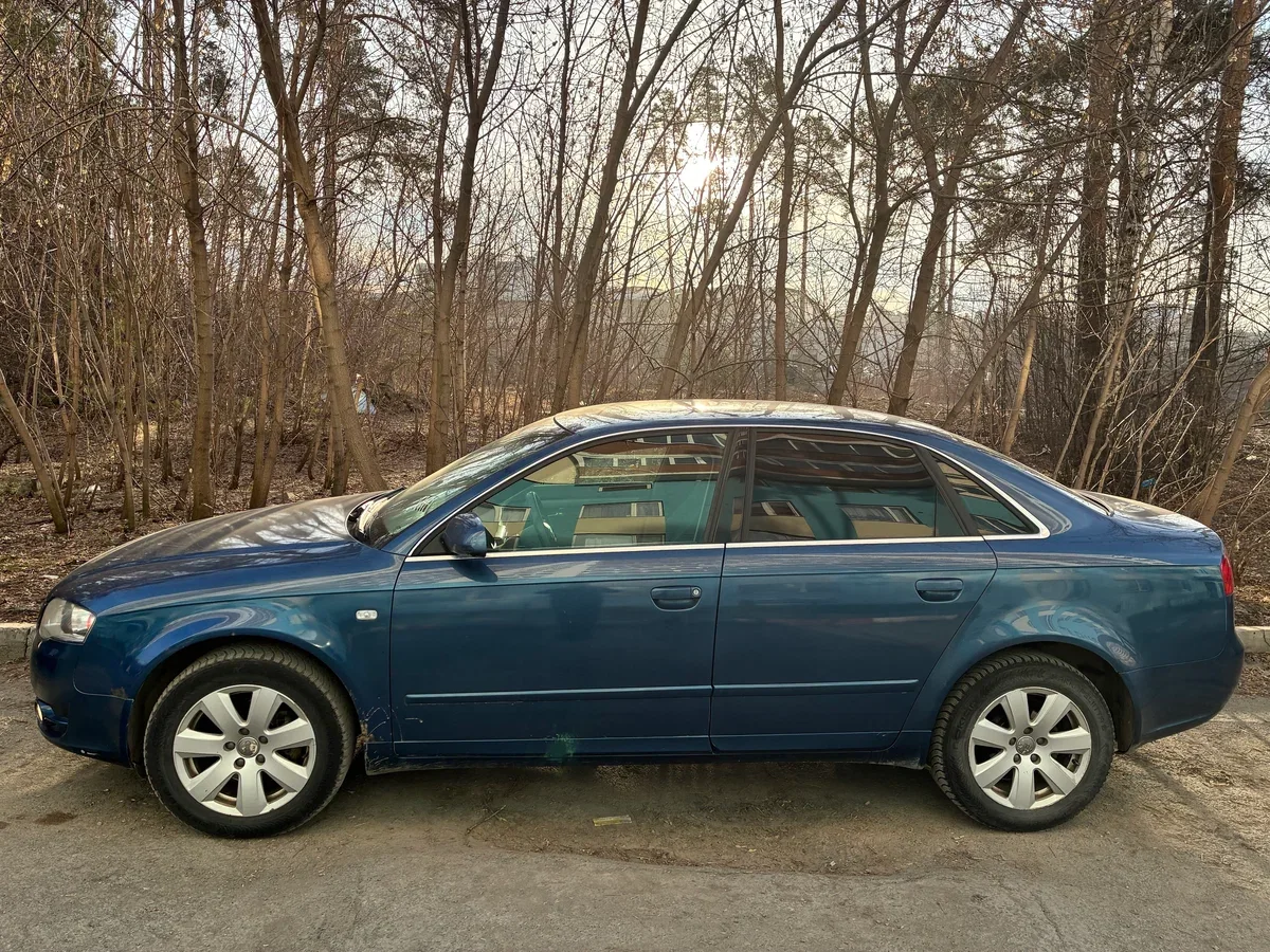 Audi A4 B7 — фото поколения