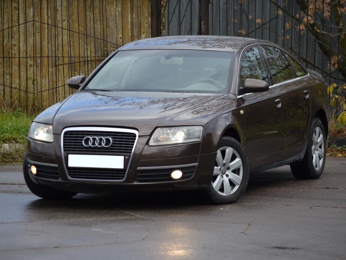 Audi A6 C6 — фото поколения