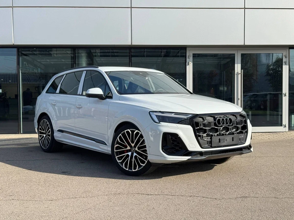 Audi Q7 4M — фото поколения