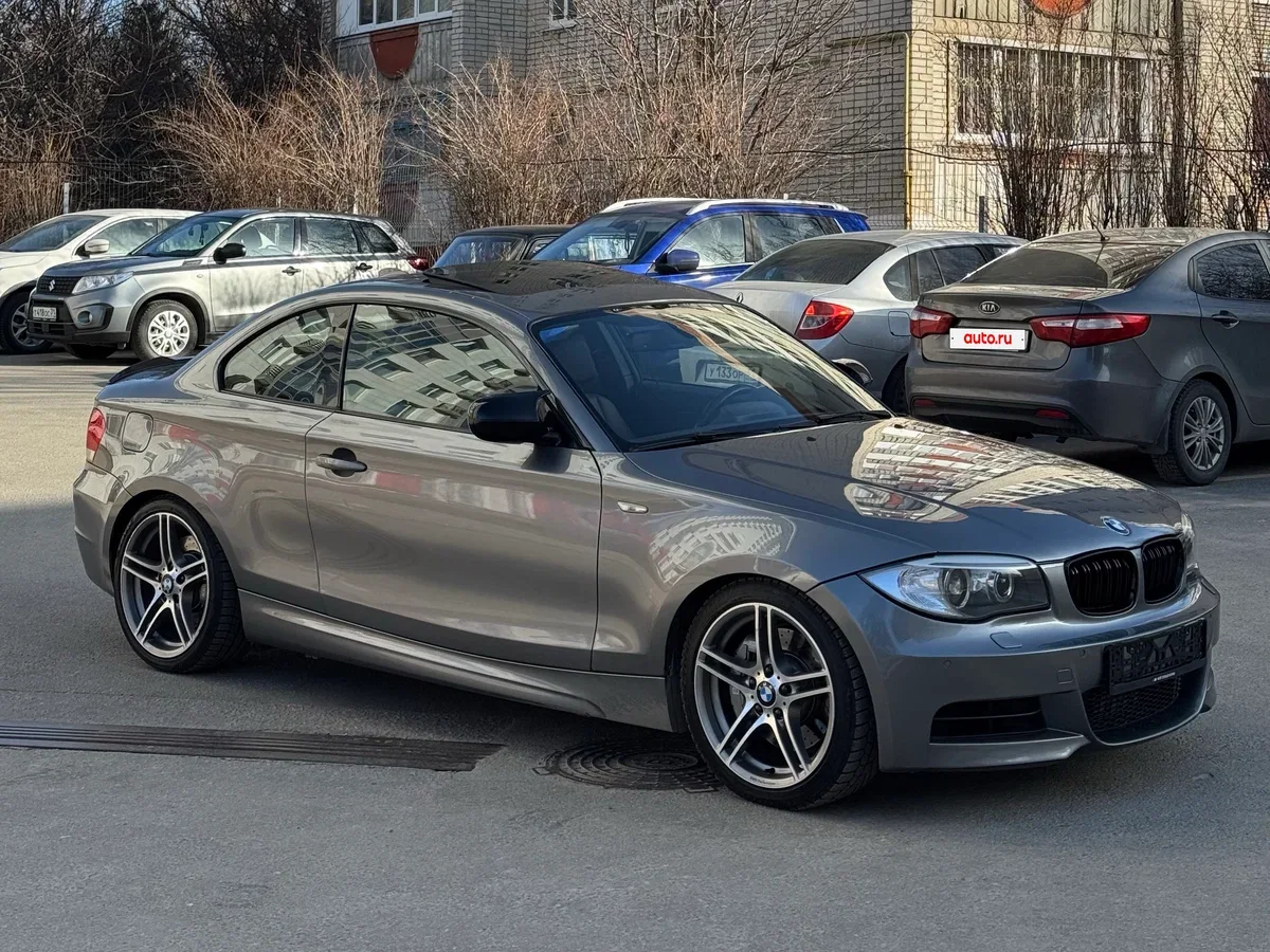 BMW 1 серия E82/E88 — фото поколения