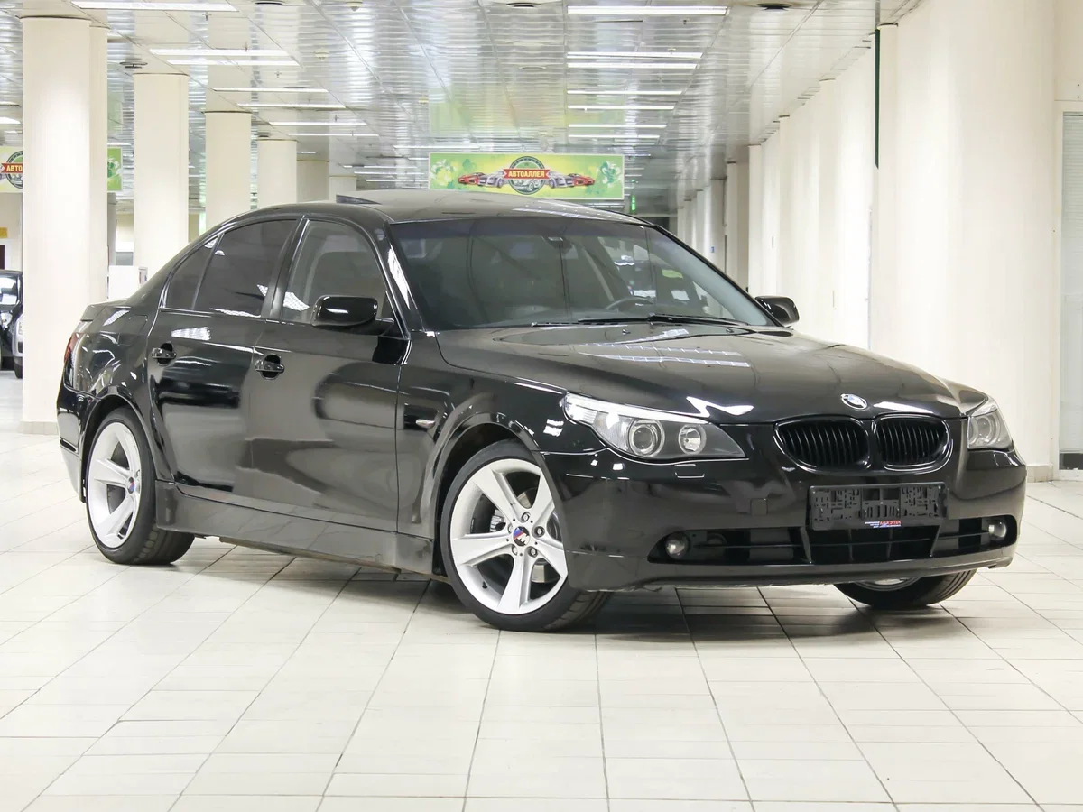 BMW 5 серия E60/E61 — фото поколения