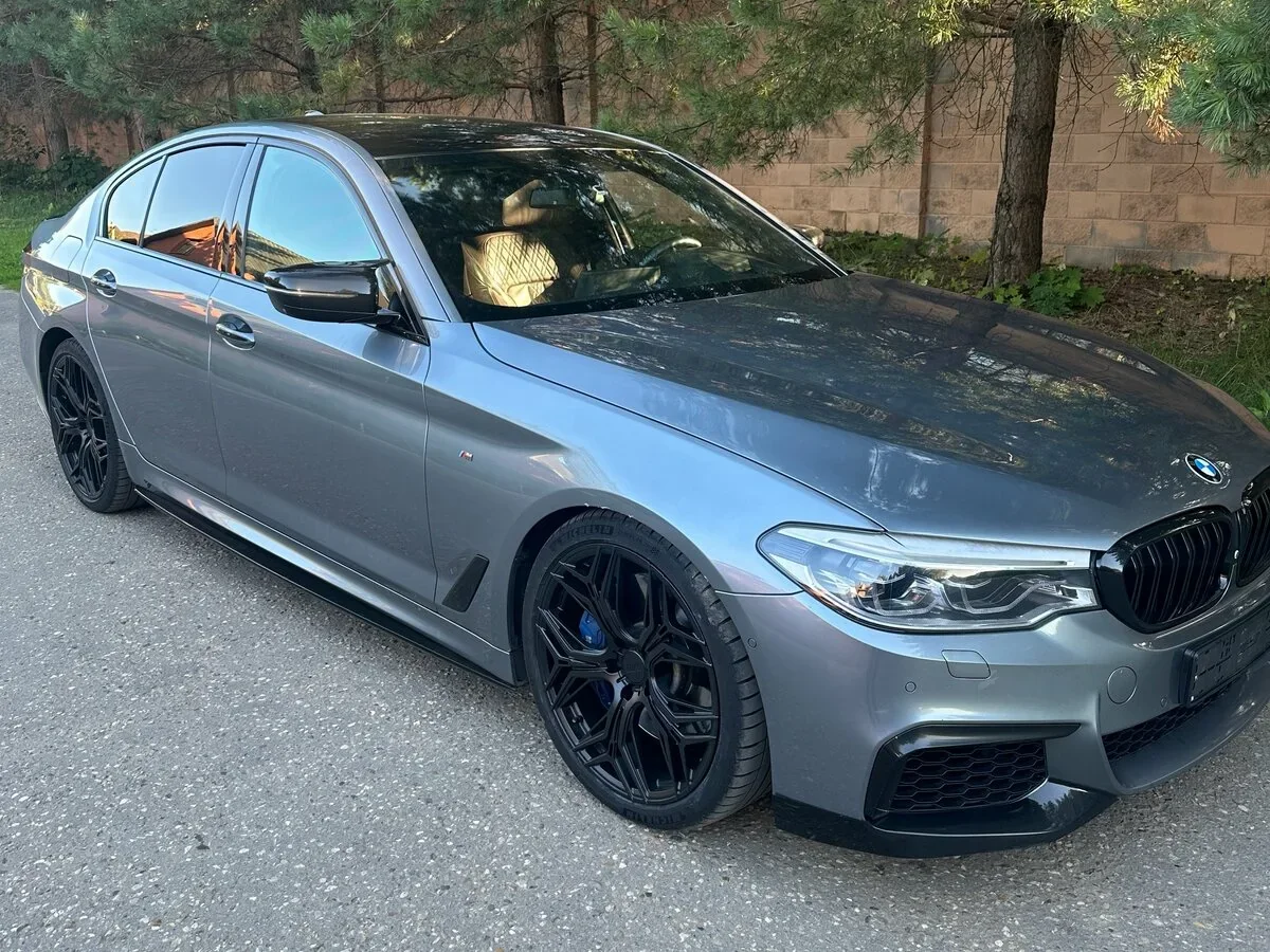 BMW 5 серия G30/G31 — фото поколения