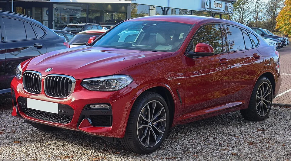 BMW X4 G02 — фото поколения