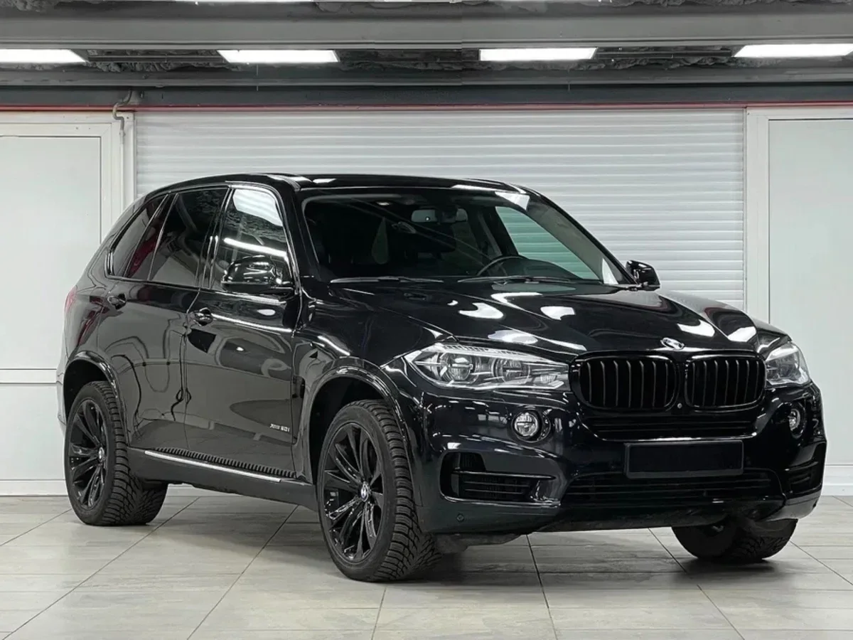 BMW X5 F15 — фото поколения