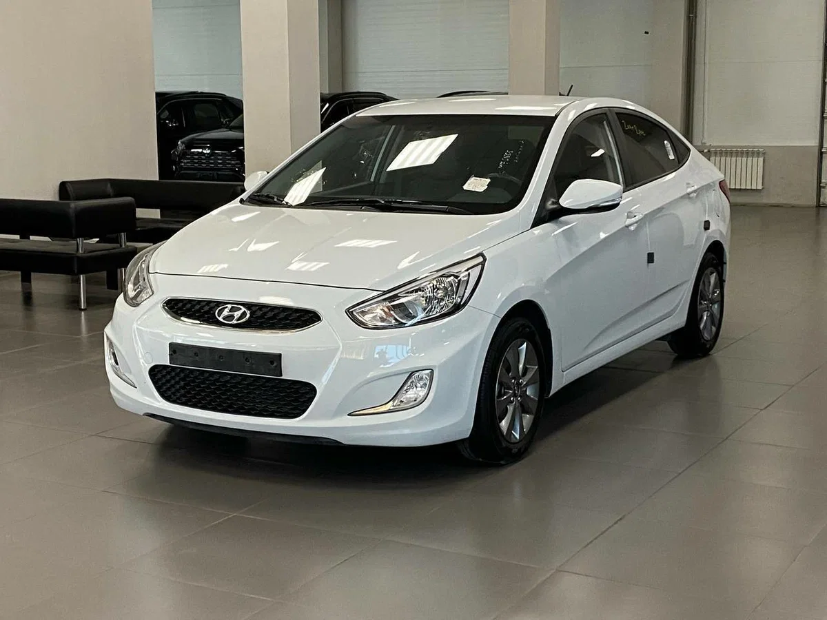 Hyundai Accent RB — фото поколения