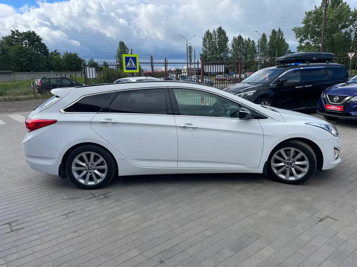 Hyundai i40 VF — фото поколения