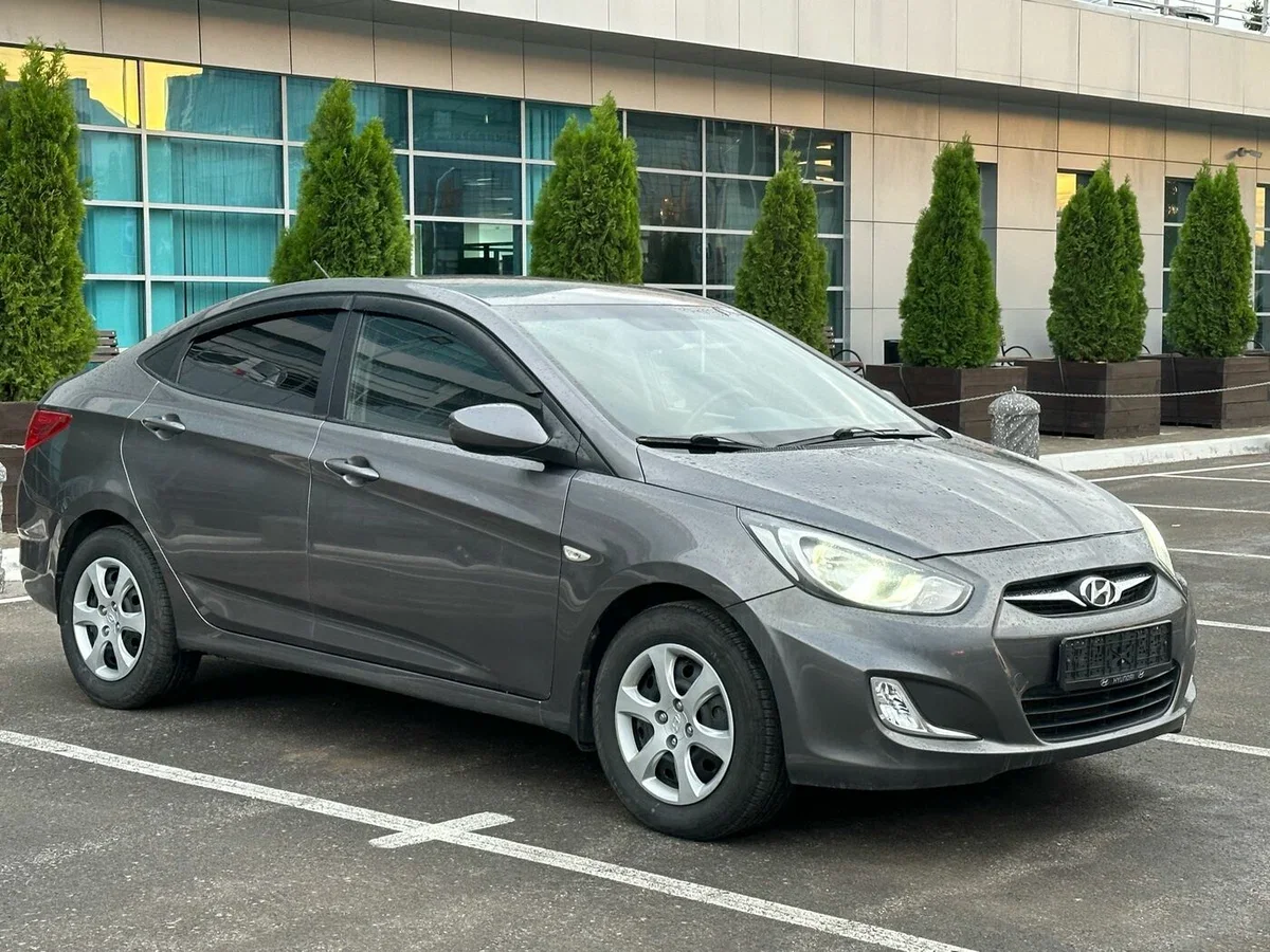 Hyundai Solaris RB — фото поколения