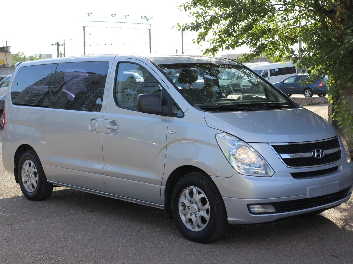 Hyundai Starex TQ — фото поколения