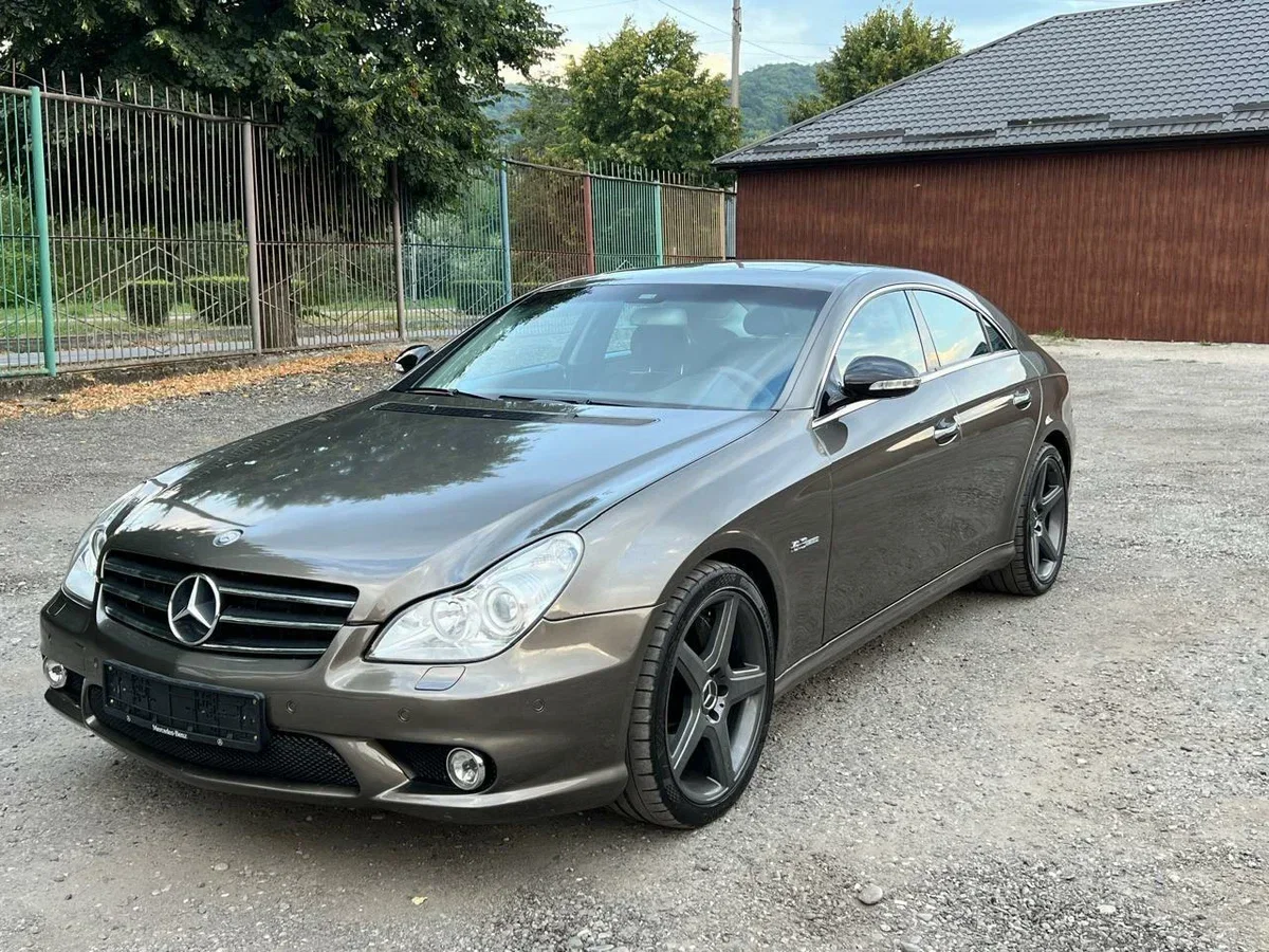 Mercedes-Benz CLS C219 — фото поколения