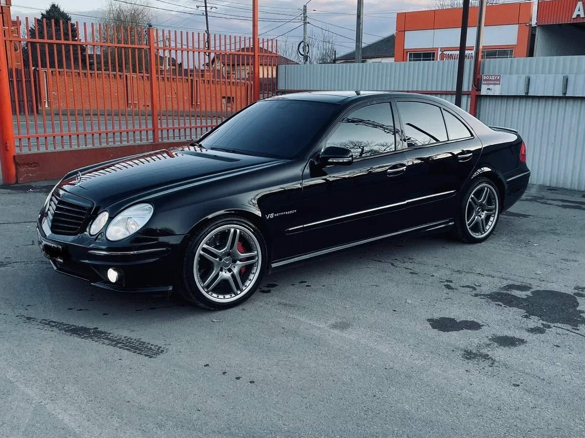 Mercedes-Benz E-класс W211 — фото поколения