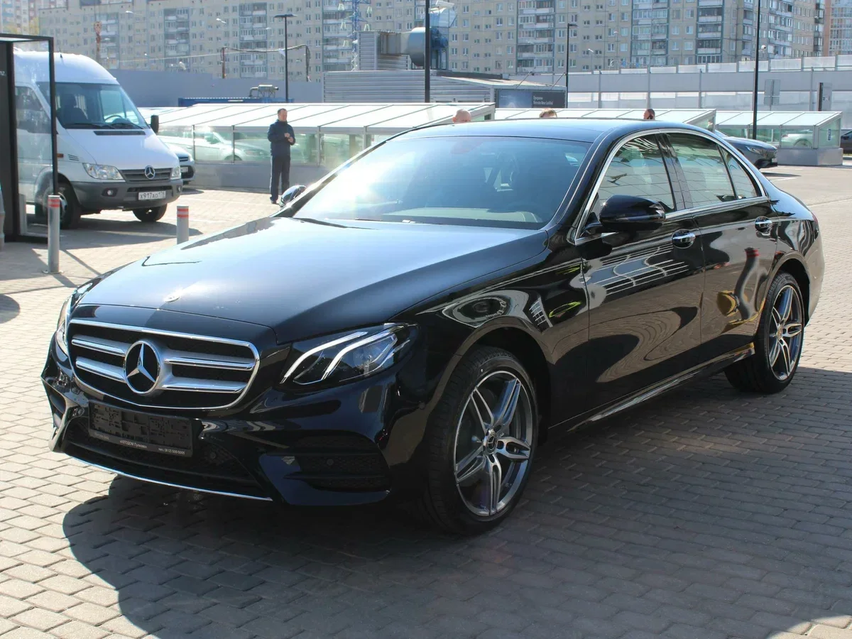 Mercedes-Benz E-класс W213 — фото поколения