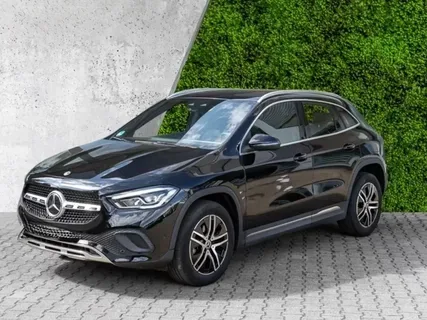 Mercedes-Benz GLA H247 — фото поколения