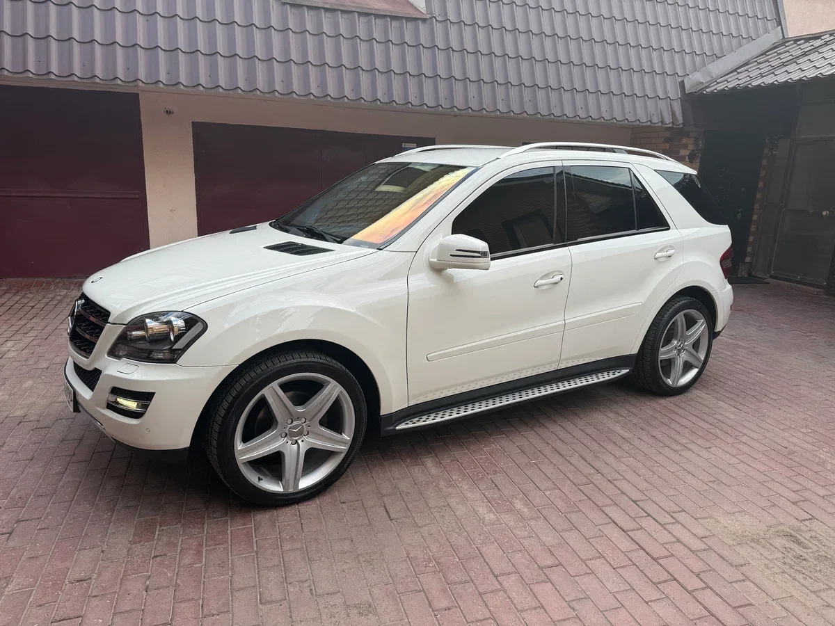 Mercedes-Benz M-класс (ML) W164 — фото поколения