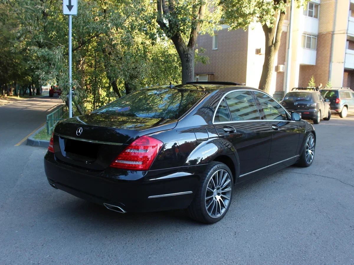 Mercedes-Benz S-класс W221 — фото поколения