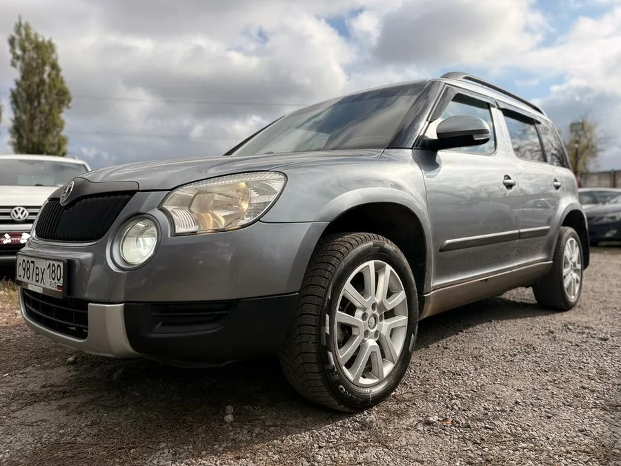 Skoda Yeti I — фото поколения