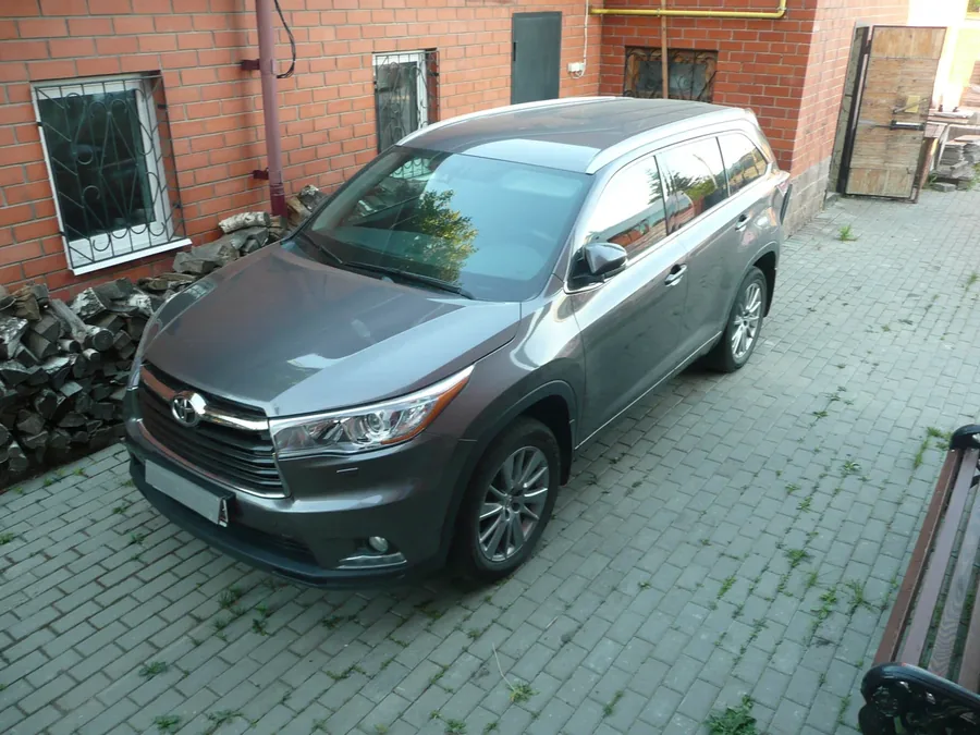 Toyota Highlander XU50