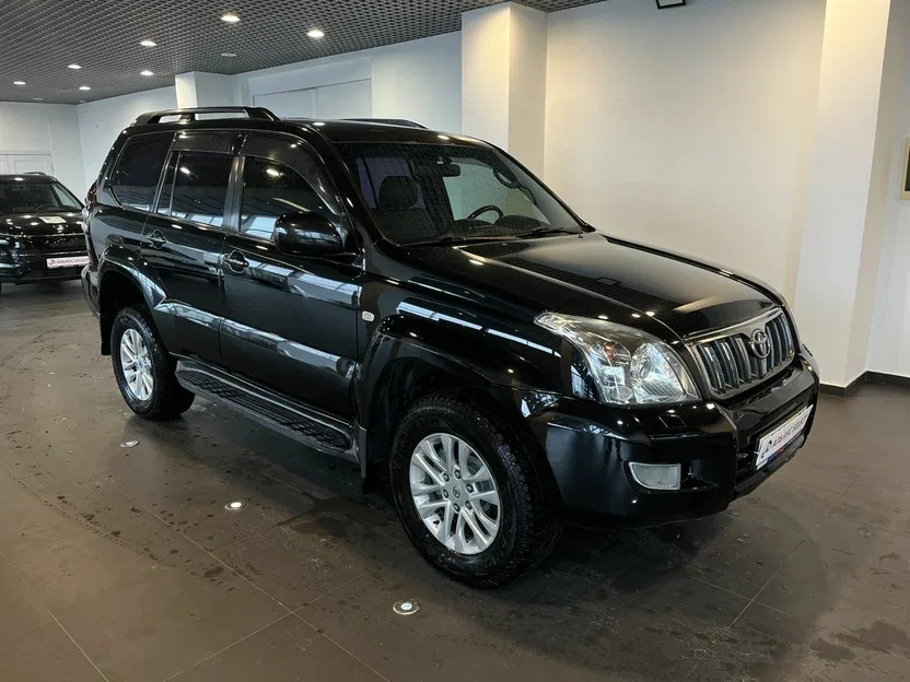 Toyota Land Cruiser Prado 120 — фото поколения