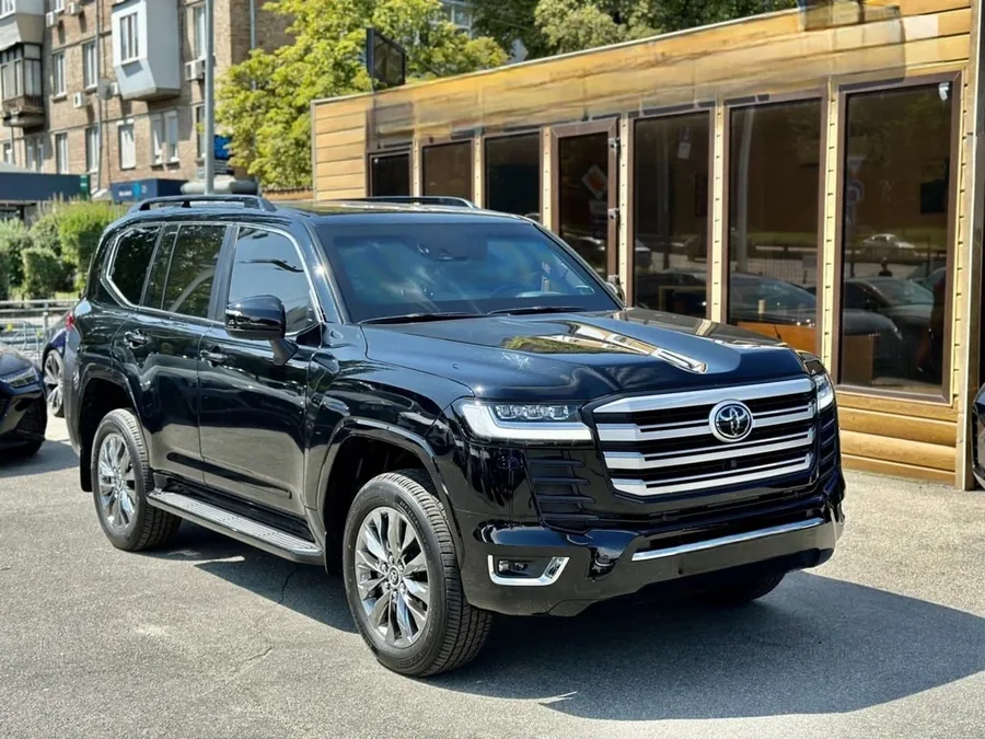 Toyota Land Cruiser 300
