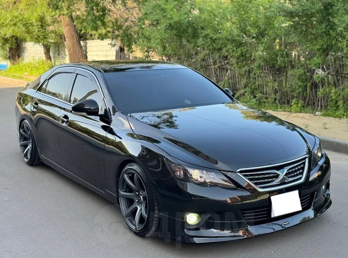 Toyota Mark X X130 — фото поколения