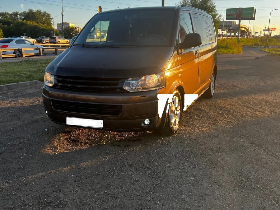 Volkswagen Multivan T5 — фото поколения