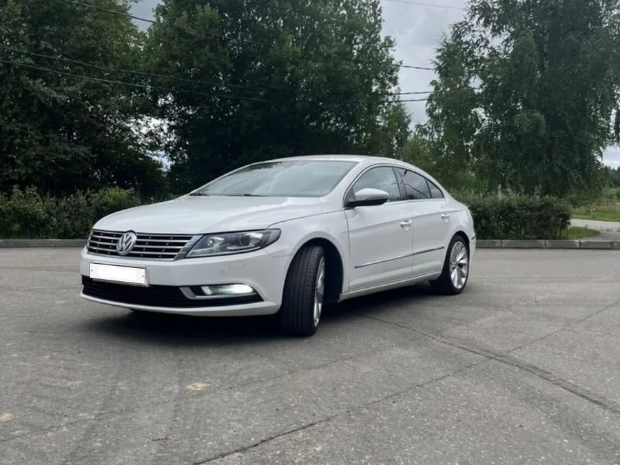 Volkswagen Passat CC (35) — фото поколения