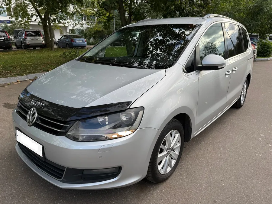 Volkswagen Sharan II (7N) — фото поколения