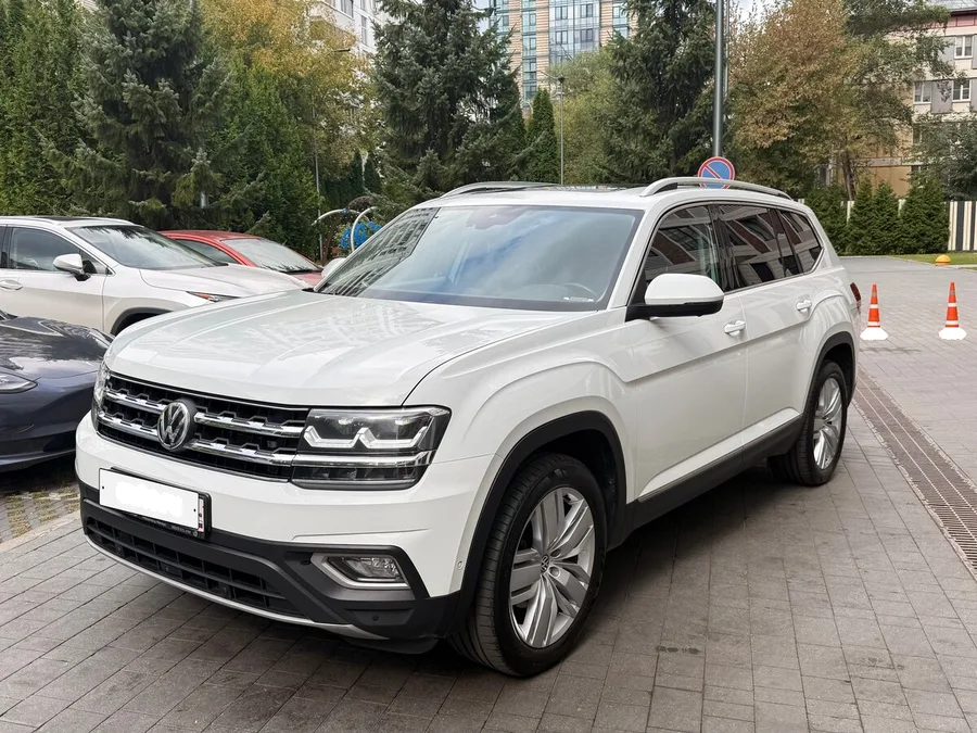 Volkswagen Teramont I (CA) — фото поколения