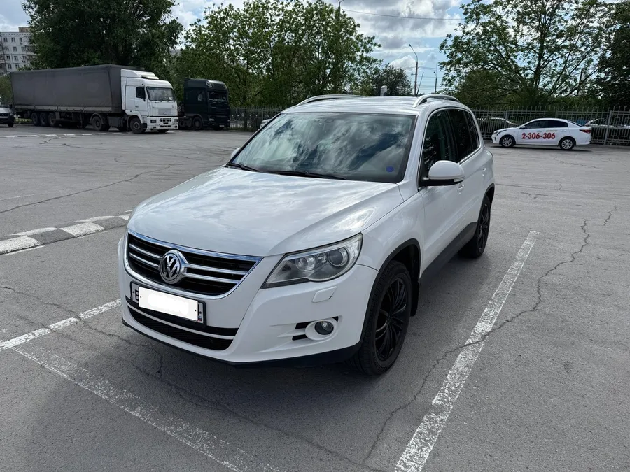 Volkswagen Tiguan I (5N) — фото поколения