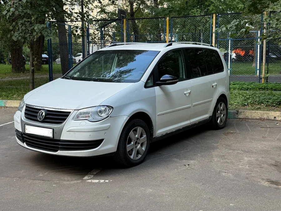 Volkswagen Touran I (1T) — фото поколения