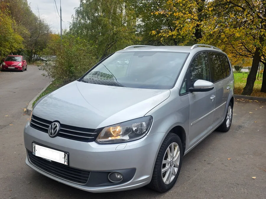 Volkswagen Touran I (1T) — фото поколения